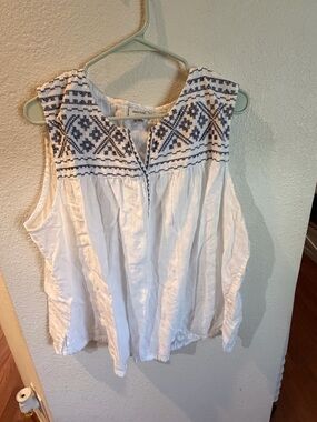 Avenue White Sleeveless Top with Navy Embroidered Yoke